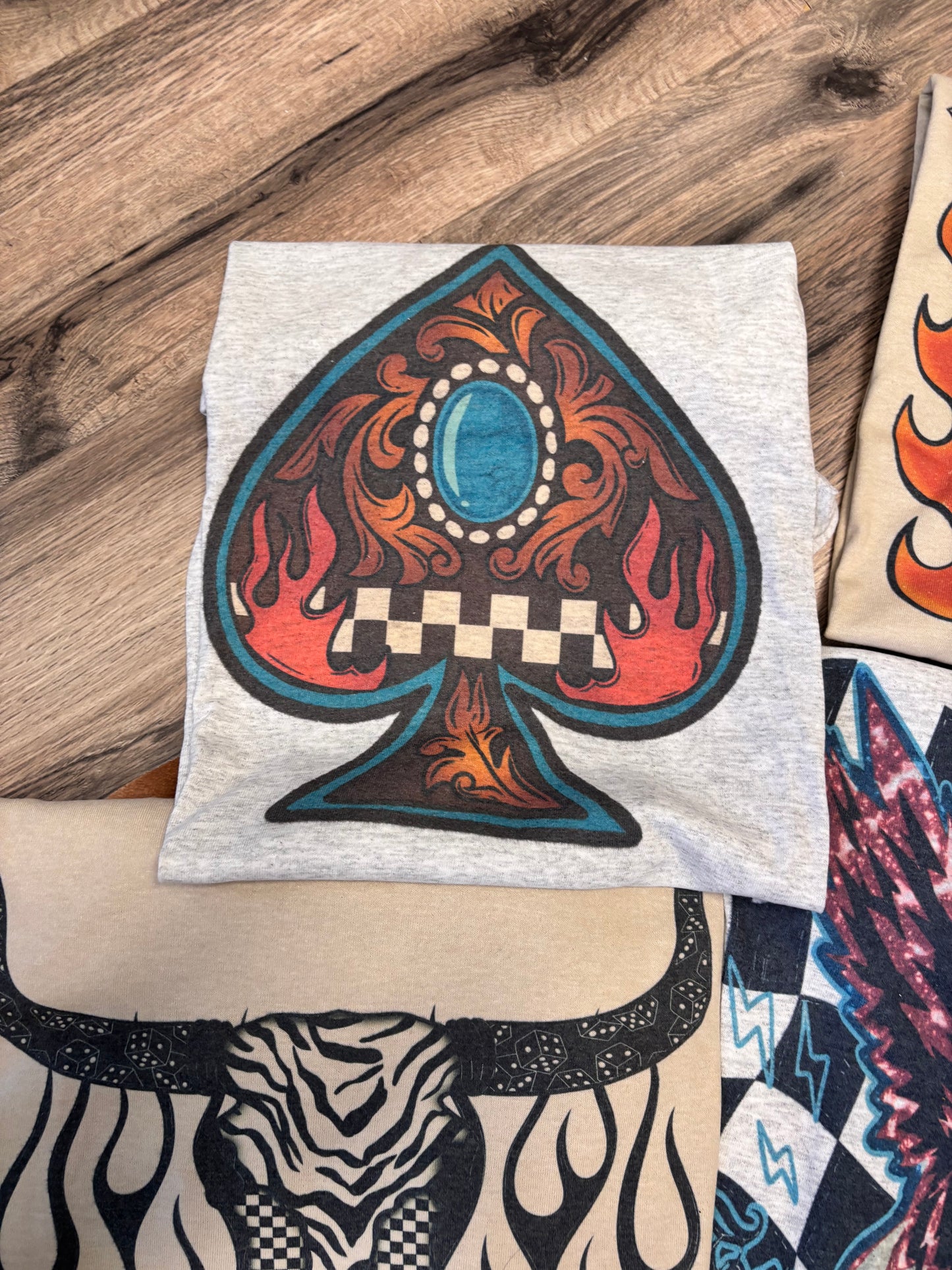 TOOLED AND TURQUOISE TEE