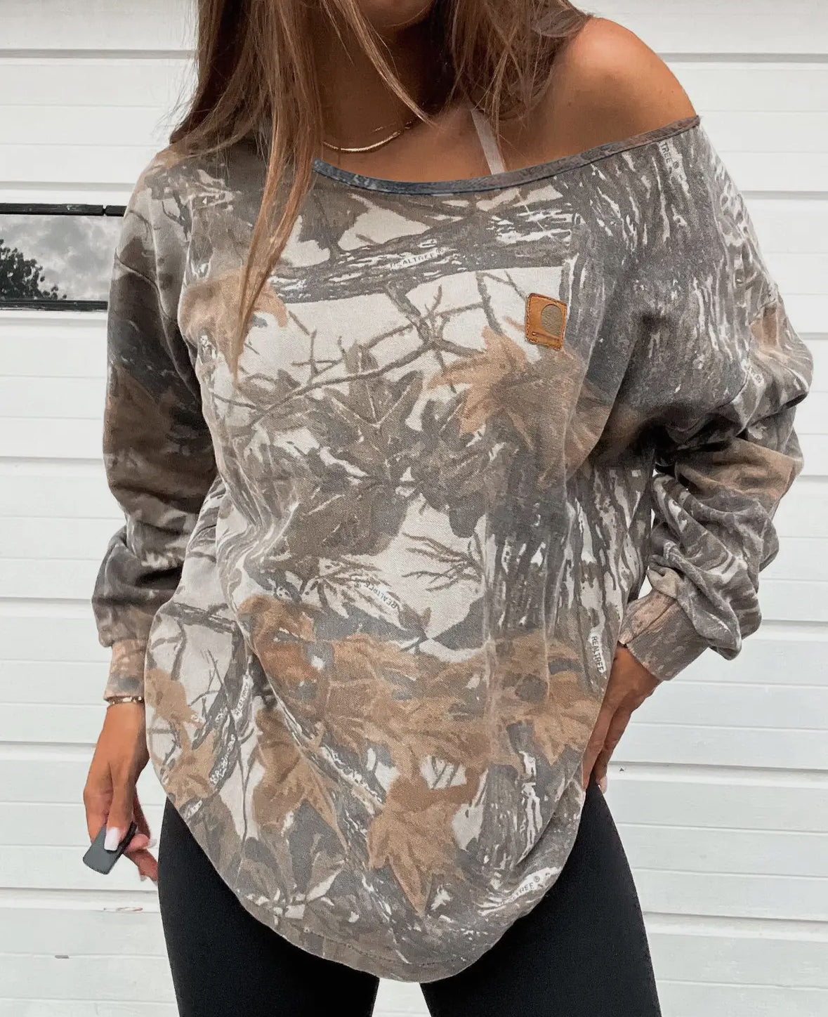 CAMO OFF THE SHOLDER TOP