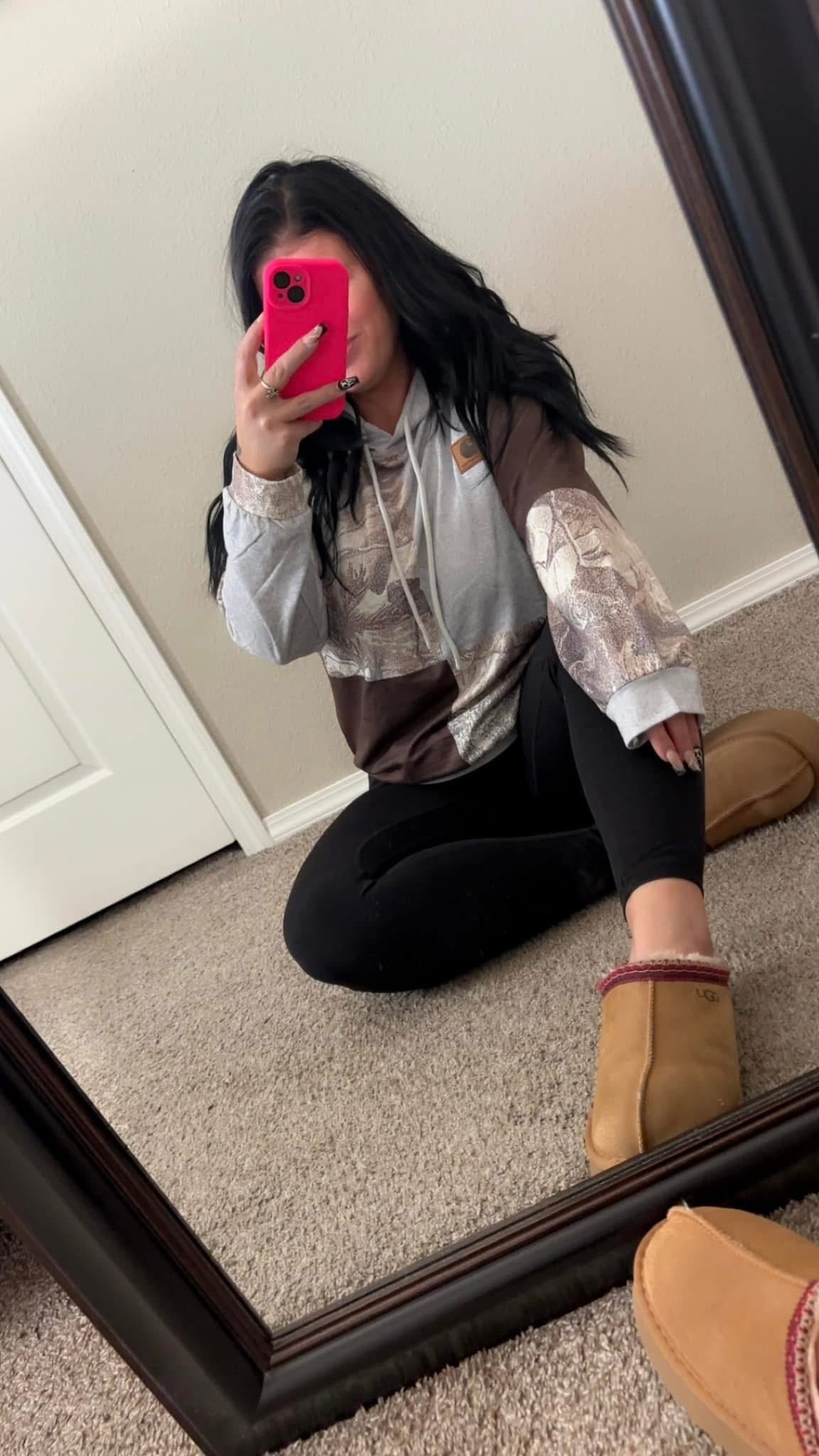 C- HART PREORDER PULLOVER