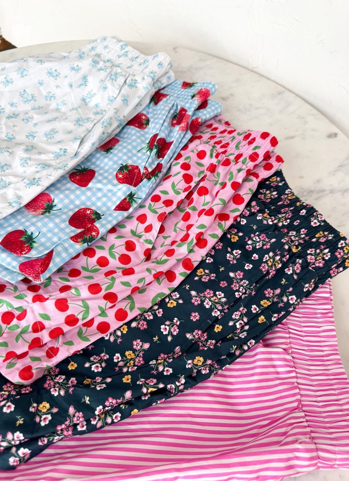 SUN & FUN PRINTED SHORTS