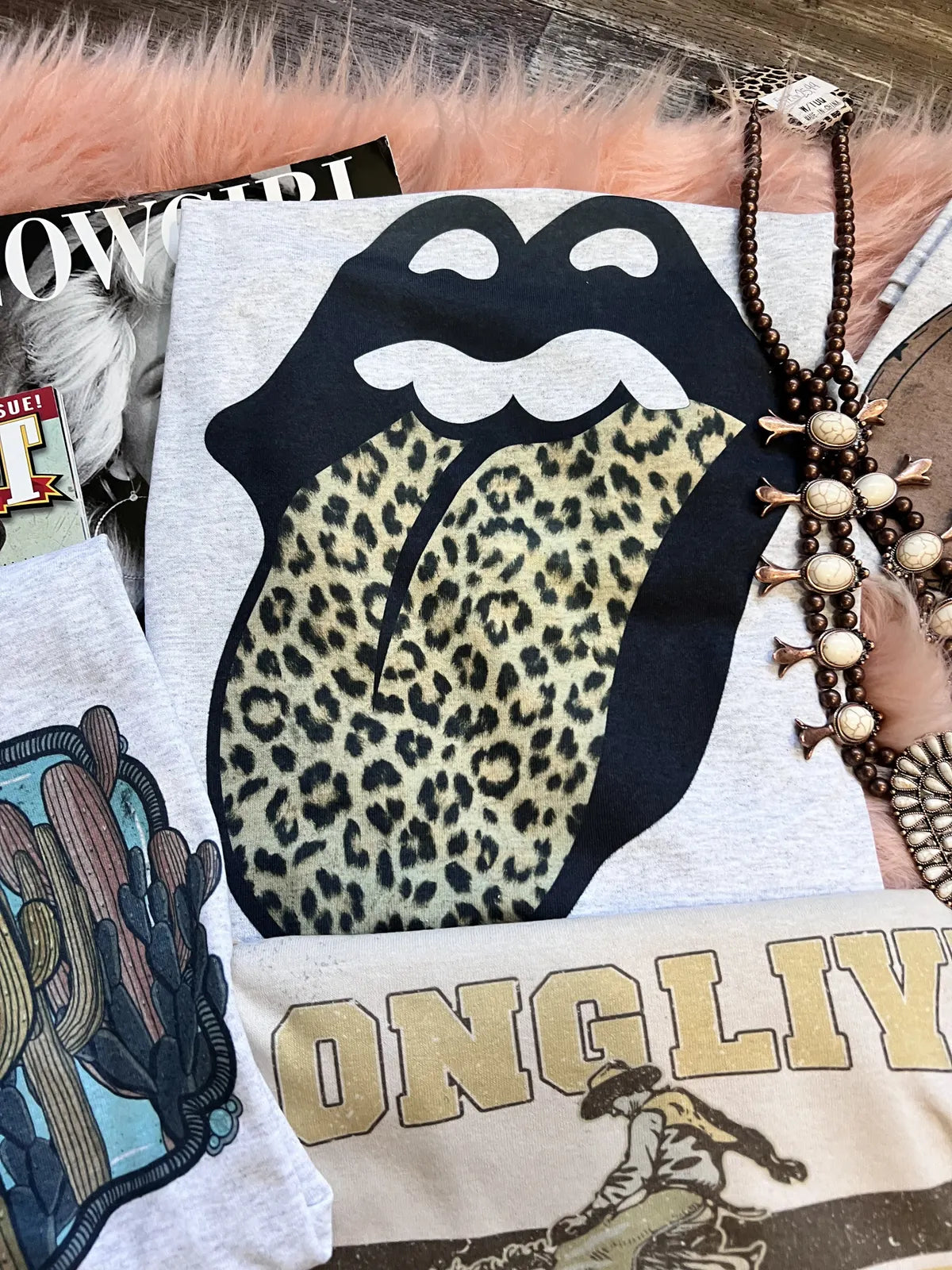 BLACK LIPS TEE