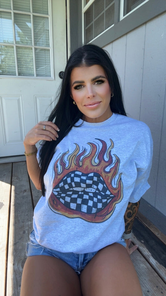 CHECKERED FLAME LIPS TEE