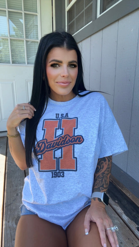VARSITY HD TEE