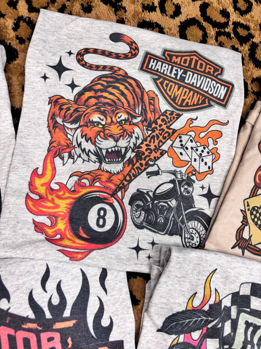 TIGER HD COLLAGE TEE