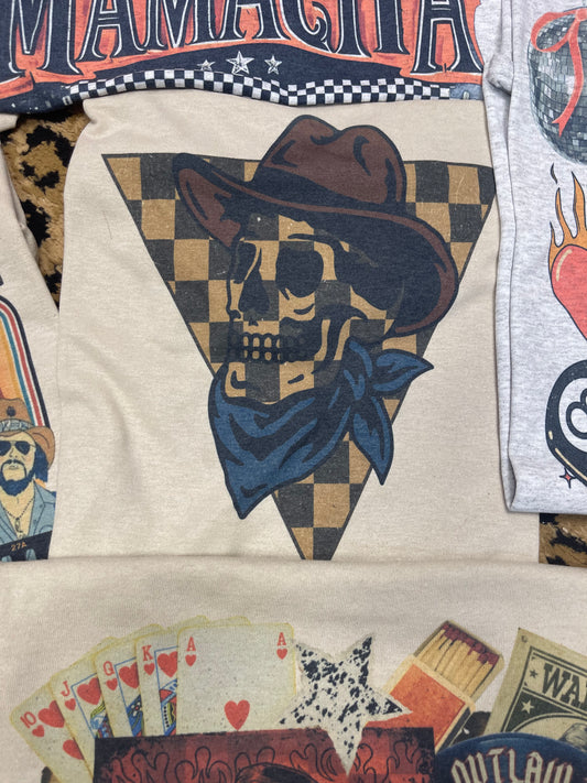 Checkered skull cowboy tee